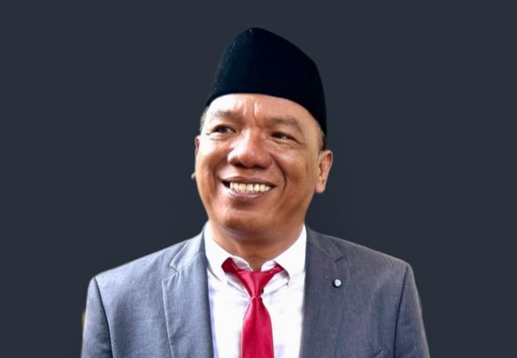 Kepala Dinas PUPR Malut Sore Ini Turut Memperkuat Kesebelasan Bulldozer