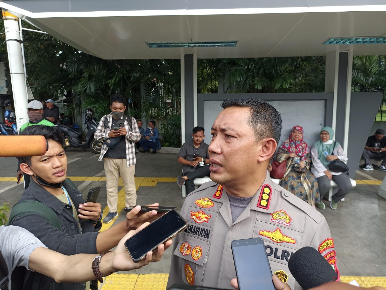 Polda Metro Kawal Unras Buruh di MK dan Istana