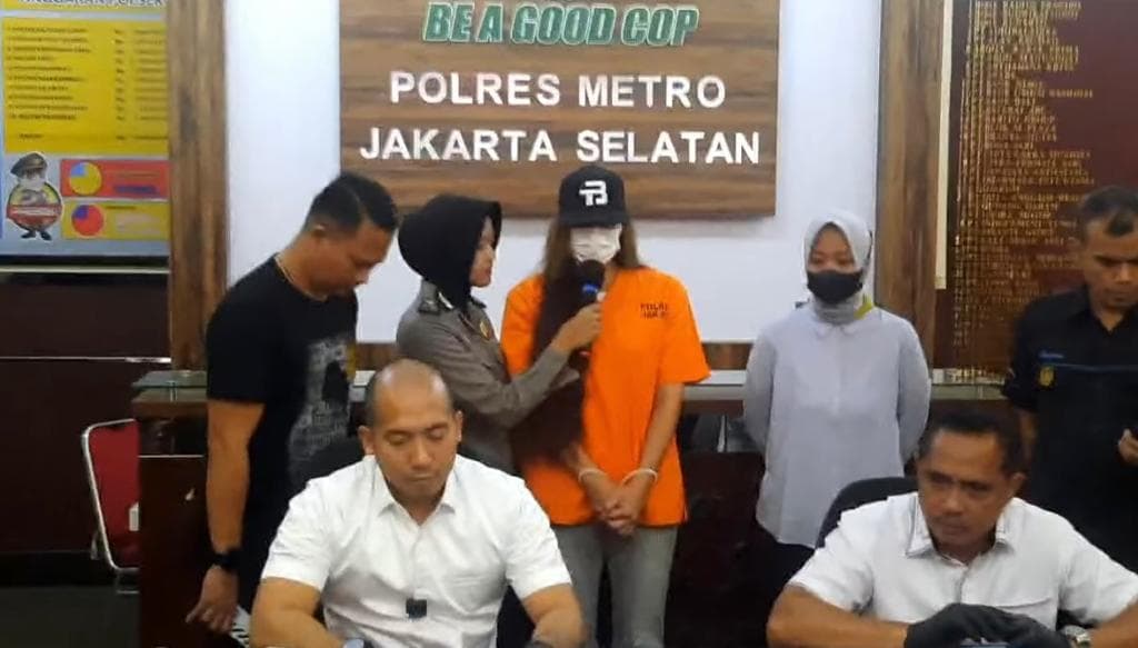 Karenina Mengaku dapat Ganja Gratisan dari Teman