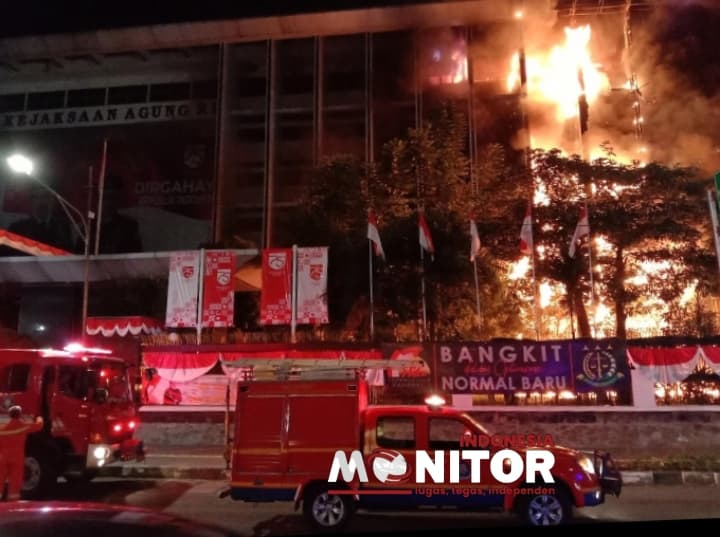 Tukang Pasang Walpaper Bongkar Kejanggalan Kebakaran Gedung Kejagung yang Ditangani Ferdy Sambo