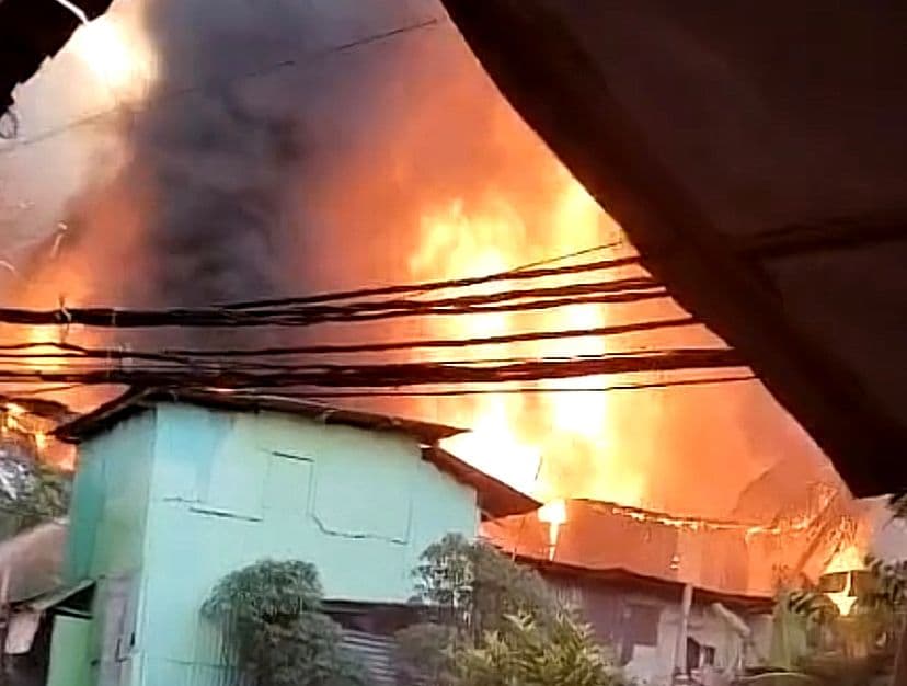 Kebakaran di Kebayoran Lama, 124 Rumah Ludes Terbakar