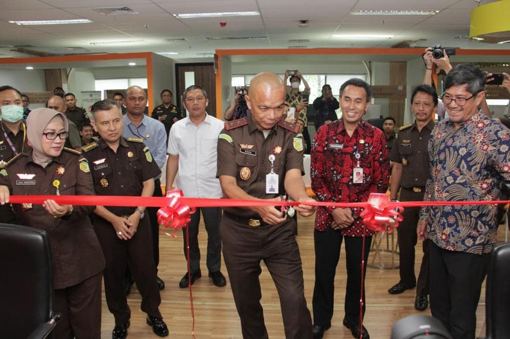 Kolaborasi DPMPTSP, Kajati DKI Jakarta Resmikan Booth Space Mall Pelayanan Publik
