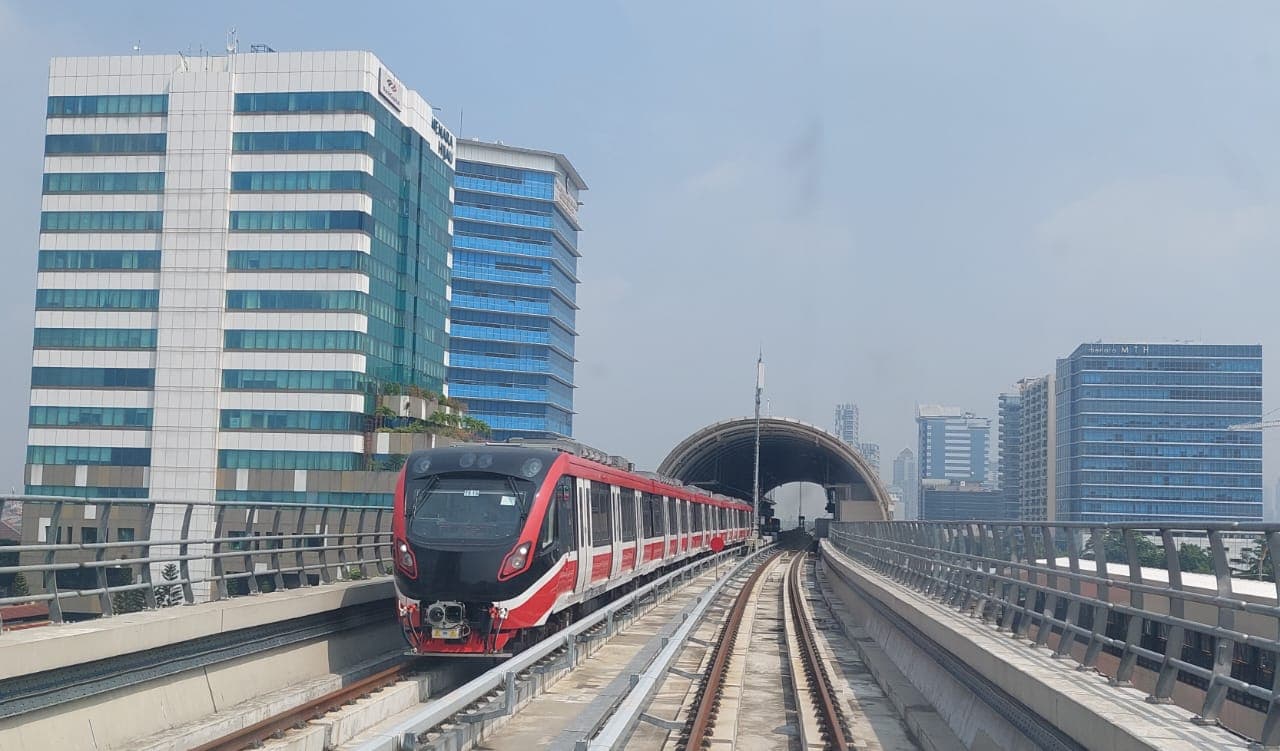 Beroperasi Mulai Hari Ini, Tarif LRT Jabodebek Rp5000 hingga Akhir September