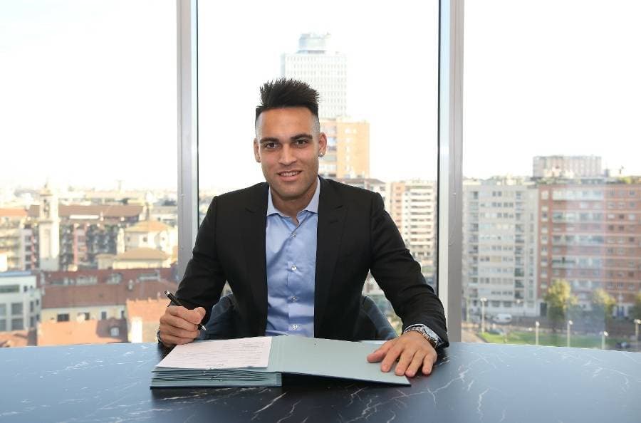 Resmi: Lautaro Martinez Perpanjang Kontrak di Inter Milan Hingga 2026