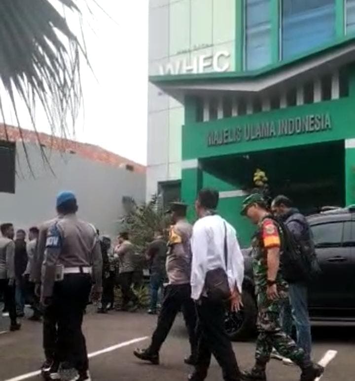 PPATK Temukan Transaksi Rp 800 Juta di Rekening Penembak Gedung MUI 