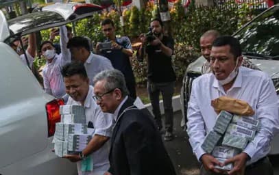 Maqdir Ismail Bongkar Penerima Saweran Korupsi BTS Kominfo, Ada Sosok X, Y dan Z