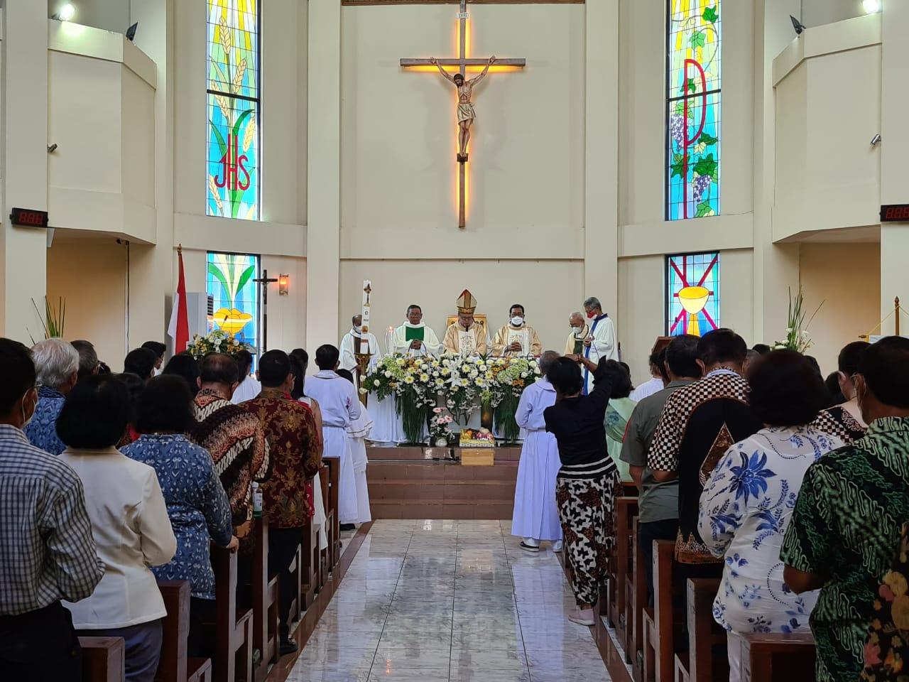 Mgr Ignatius Kardinal Suharyo Pimpin Misa Paskah Keluarga Besar Purnawirawan TNI dan Polri
