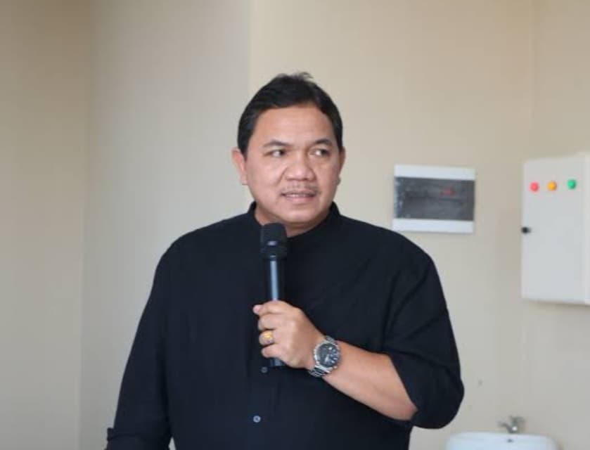 Kejagung Tetapkan Anggota BPK Achsanul Qosasi Tersangka Korupsi BTS Kominfo