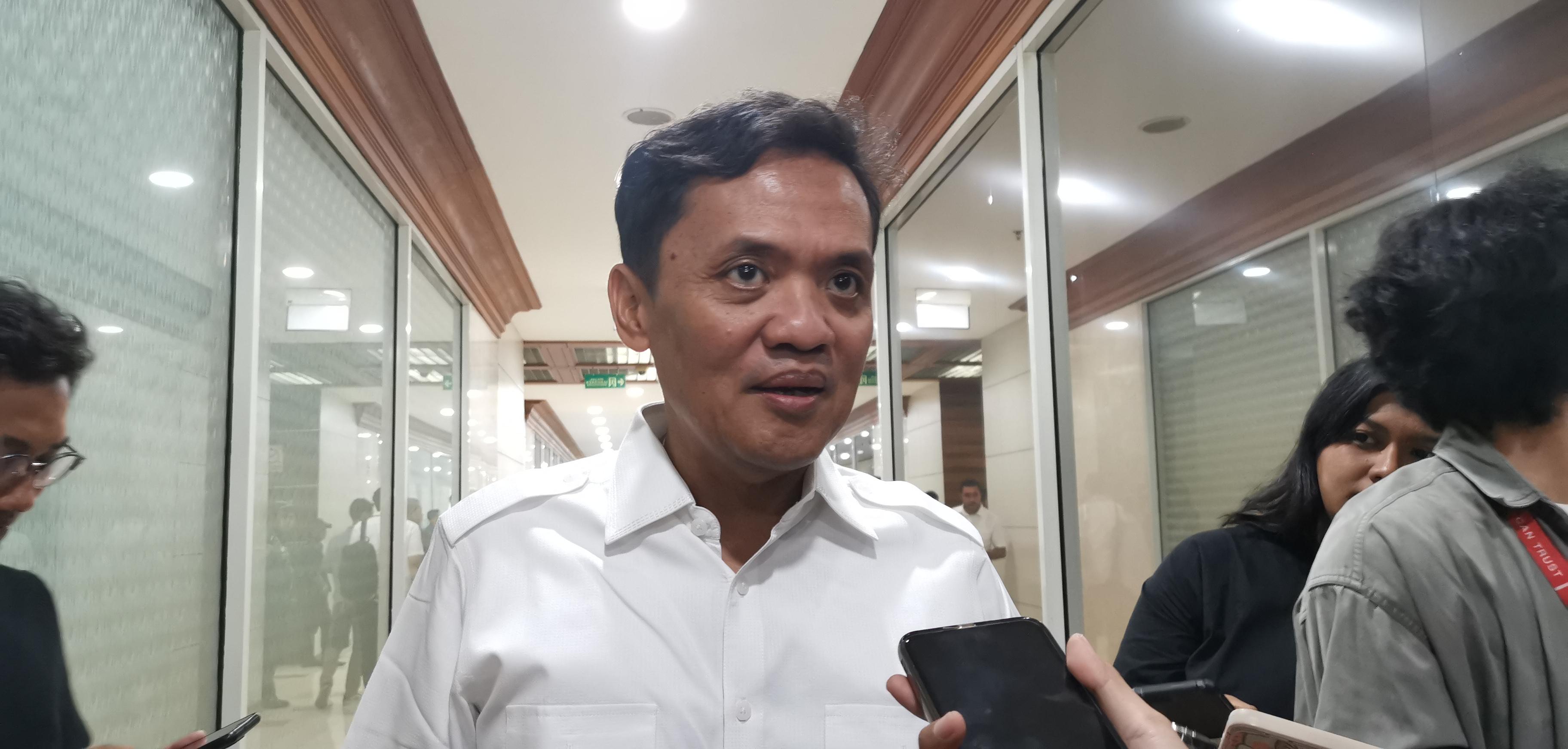 Gibran Turun Gunung, Survei Elektabilitas Prabowo Naik Gunung