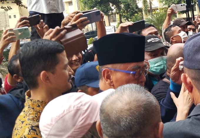 Panji Gumilang Pimpinan Ponpes Al-Zaytun Irit Bicara Usai Diperiksa Bareskrim Polri 