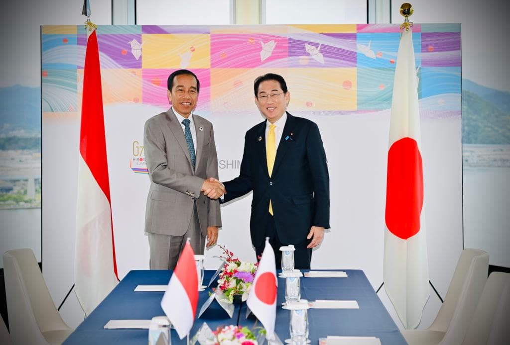 Jokowi Bertemu PM Jepang Saat KTT G7, Bahas Peningkatan Kerja Sama hingga IKN