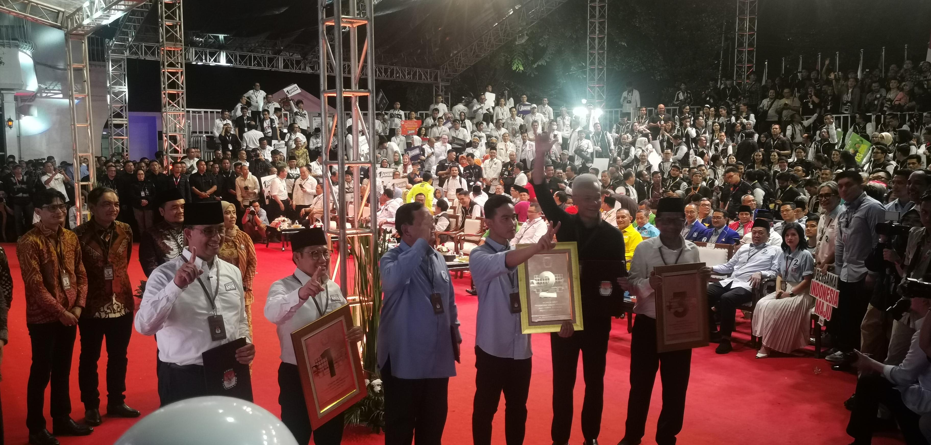 Perang Pantun Ala Capres-Cawapres