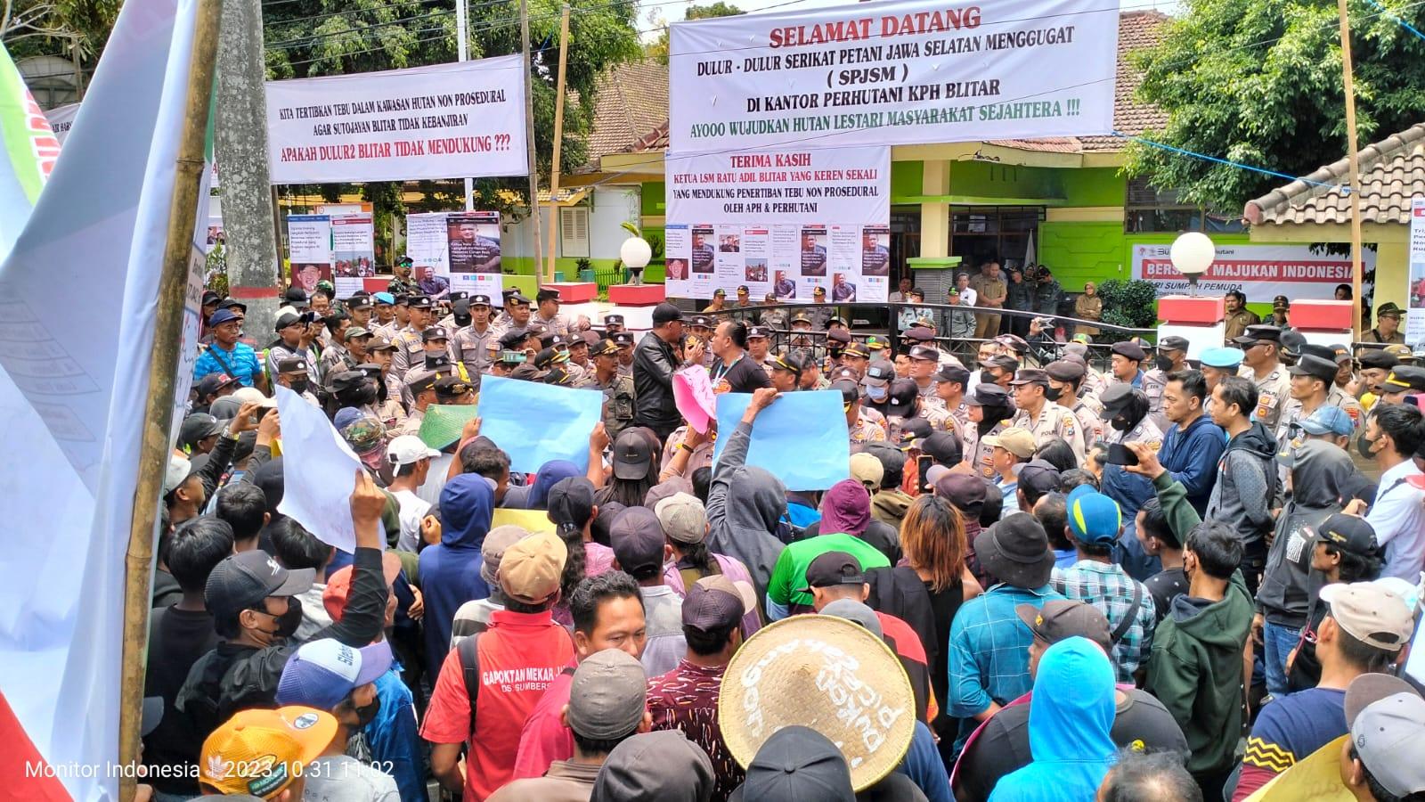 Upaya Tertibkan Lahan Didemo  Perhutani: Cita-cita Kami Mulia dan Berpegang Pada Regulasi