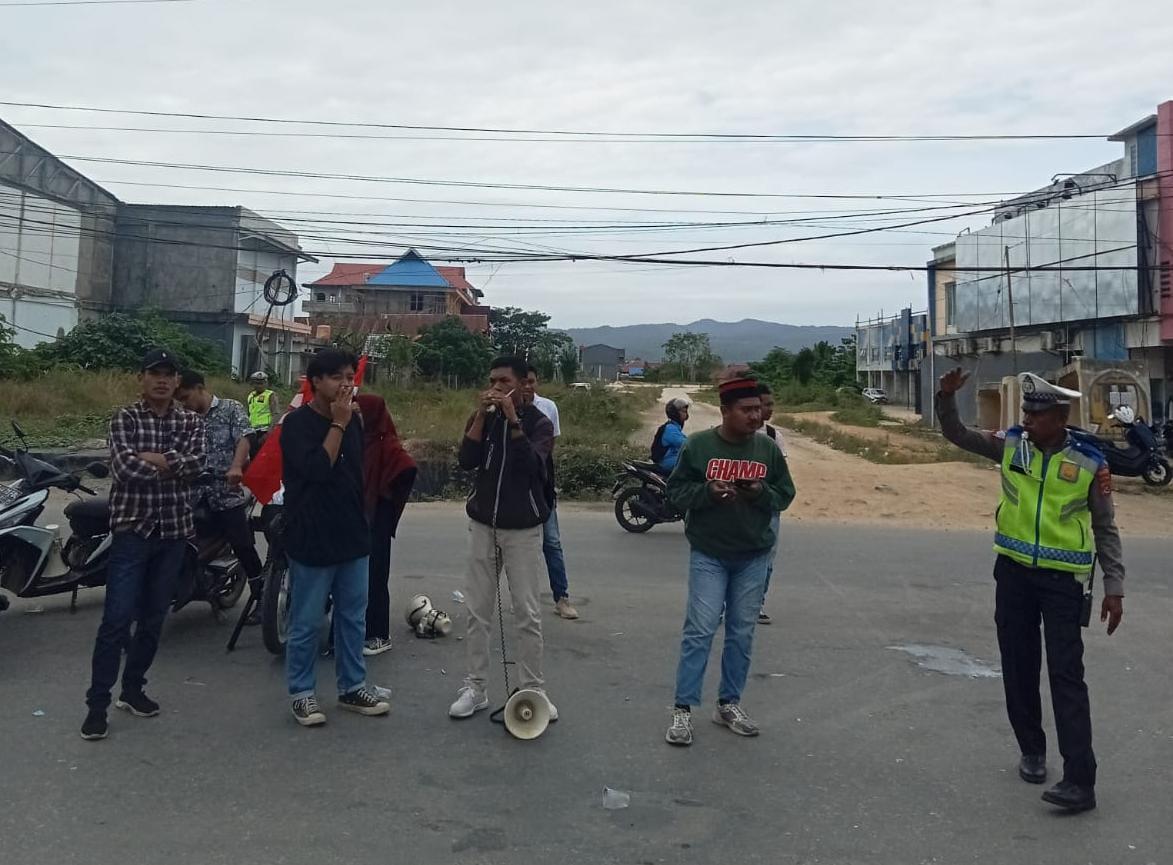 GMNI Kendari Duga Pemerintah dan DPR "Main Mata" Terkait Pengesahan UU Cipta Kerja