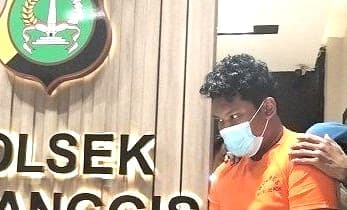 Rifki Anak Durhaka Tusuk Ibunya 50 Kali, Ayah Ikut Dibacok