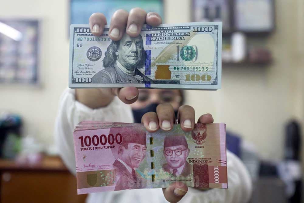 Rupiah Malah Melemah Saat Pendaftaran Capres-Cawapres