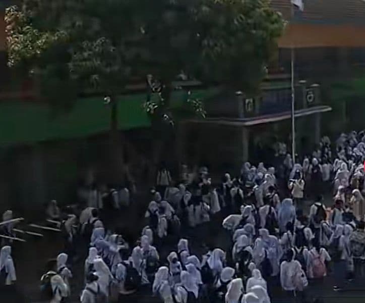 Penyebab Tewasnya Satpam SMAN 6 Jaksel Diduga Keracunan Asap Apar Kedaluwarsa