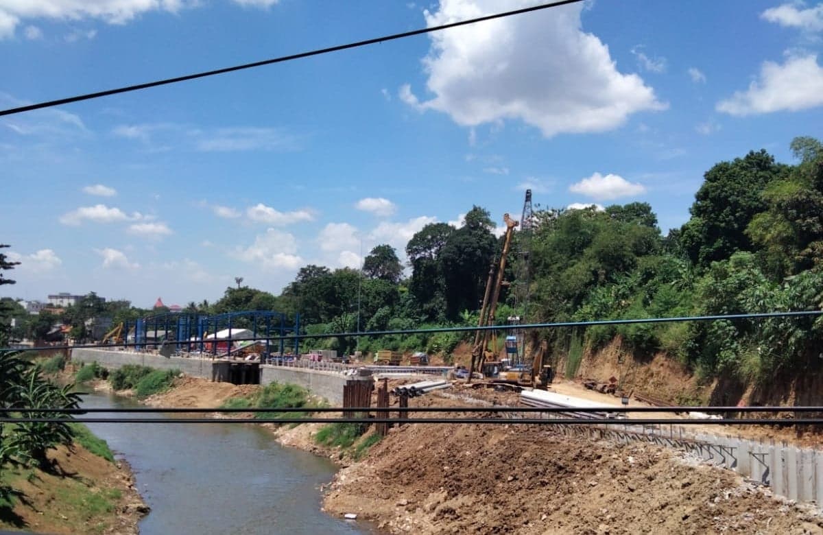 Saringan Sampah Mangkrak di Ciliwung, Pemprov DKI Didesak Black List Perusahaan Kontraktor