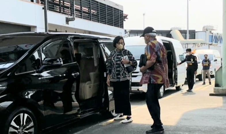 Mobil Bea Cukai Kawal Alphard Masuk Apron Bandara Soetta Jemput Sri Mulyani, Warganet: Maling! Apa yang Dibanggakan?
