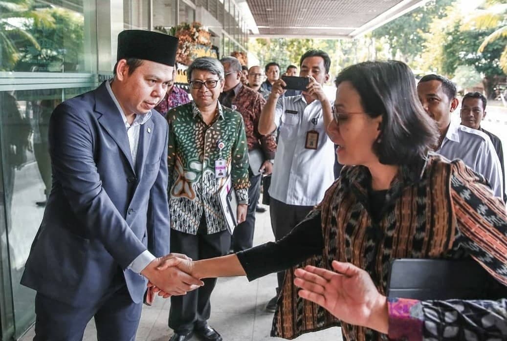 Sultan Sesalkan Sikap Sri Mulyani yang Tidak Tahu Soal Transaksi Janggal Rp300 T