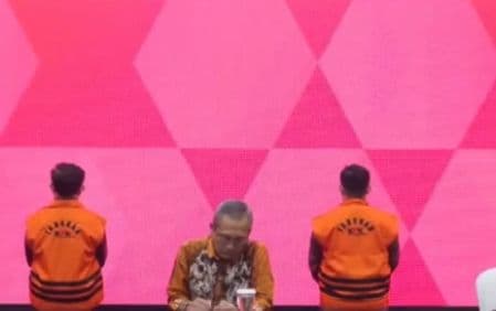 Penampakan Eks Mentan Syahrul Pakai Rompi Tahanan KPK