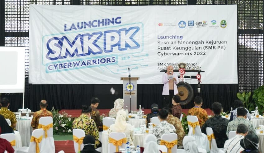 Kemendikbudristek dan Mastercard Luncurkan SMK Pusat Keunggulan Cyberwarriors
