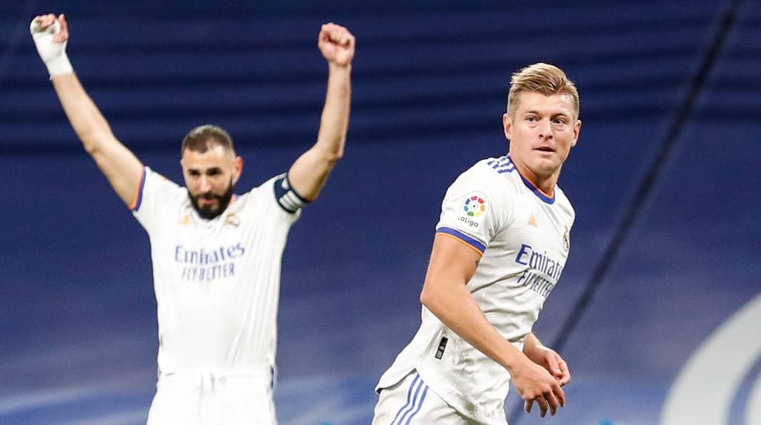 Toni Kroos Pecah Dahaga Gol Lini Tengah Madrid
