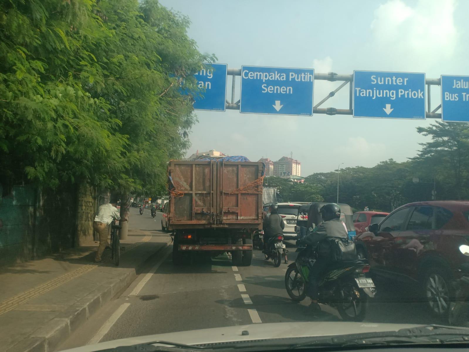Wajar Jakarta Kota Polusi Terburuk di Dunia, Ribuan Truk Sampah Pemprov DKI Tak Lulus Uji KIR dan Emisi