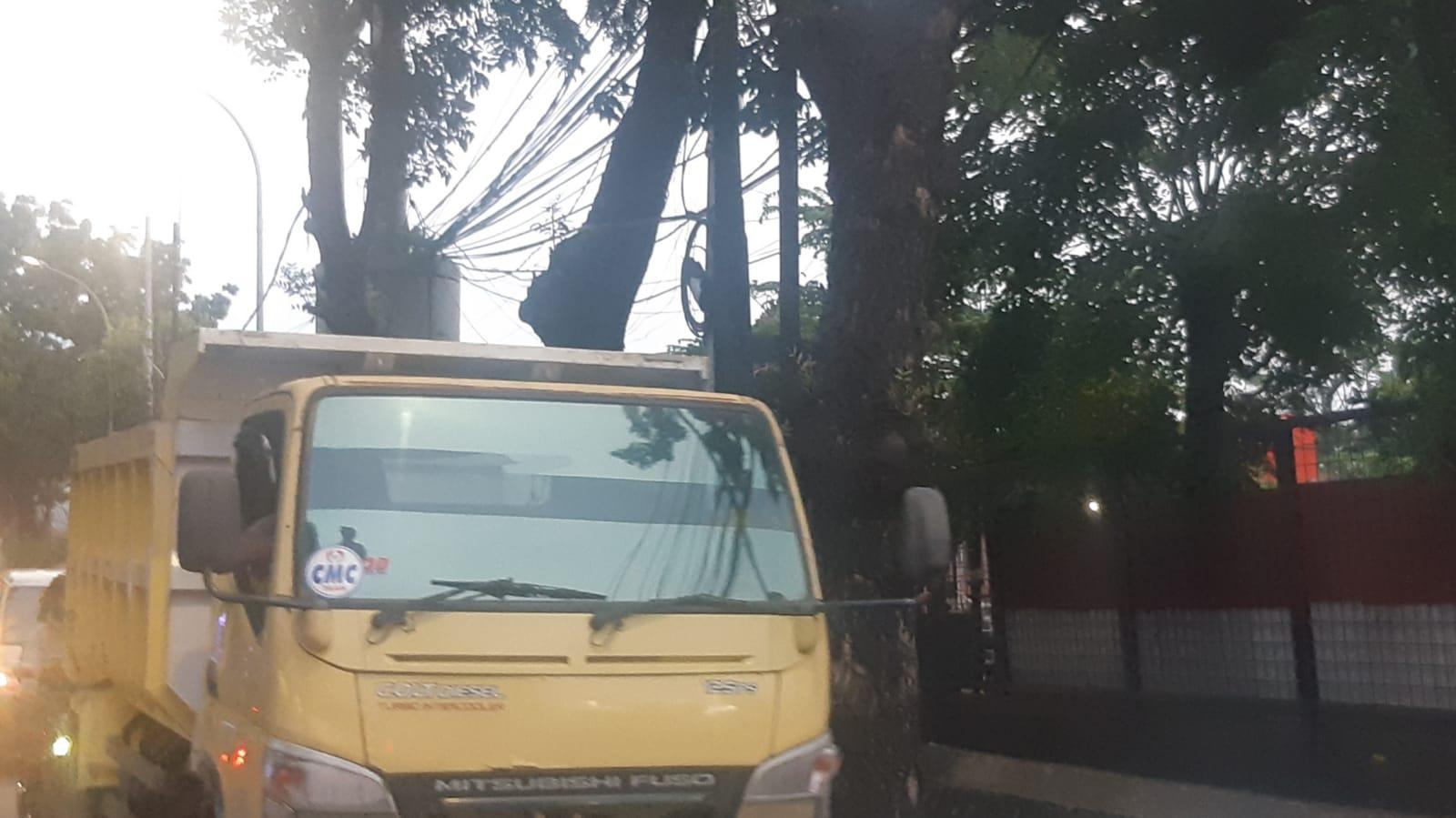 Ratusan Ribu Truk di Jakarta Tak Uji Kir,  Siapa "CMC" hingga Polisi dan Dishub Tak Berkutik?
