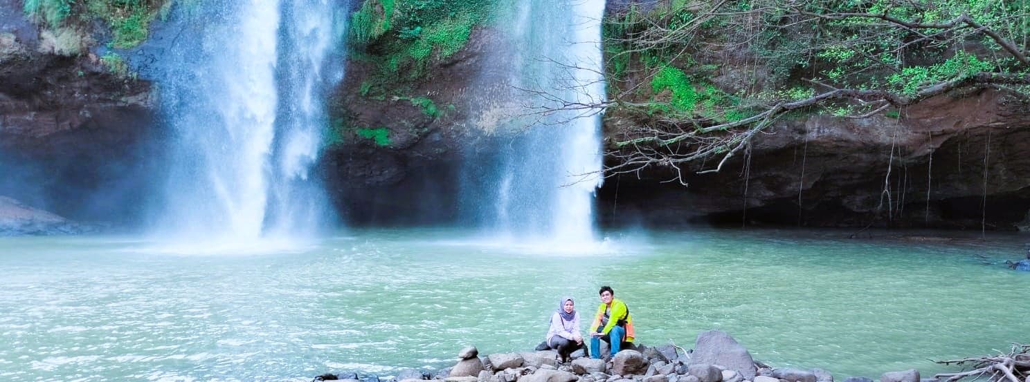 Keindahan Wisata Curug Ciletuh Sukabumi Jawa Barat