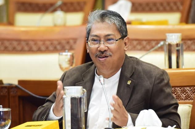 PLTU Disuntik Mati, Rakyat Bisa Rugi