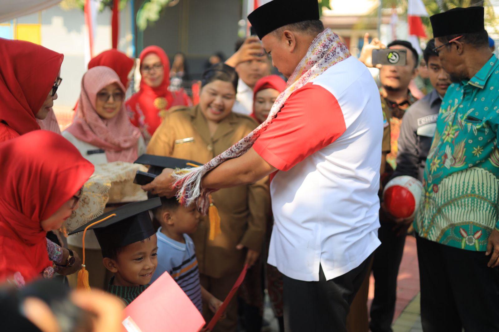 Wali Kota Bekasi Resmikan Taman Jati di RW 13 Kelurahan Jatikramat