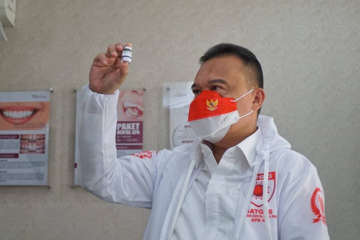 Cegah Varian B.1.1.529, Waka DPR Minta Pemerintah Batasi Penerbangan dari Afsel