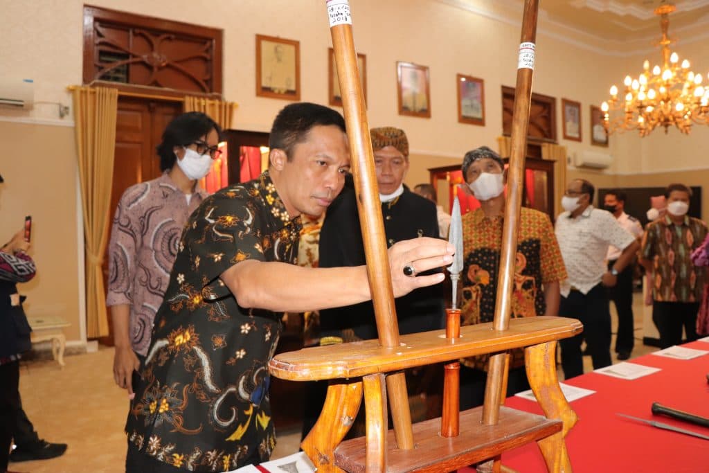Pendopo Wijayakusuma Sakti Pajang Benda-Benda Purbakala