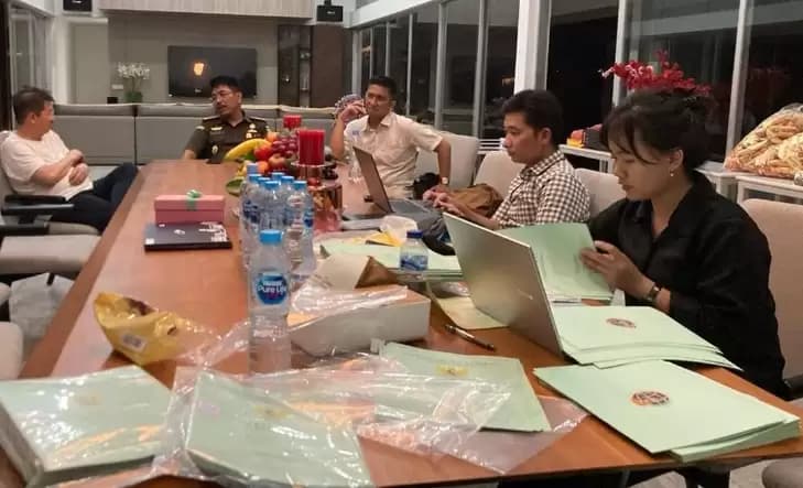 Penggeledahan dan penyitaan terkait kasus dugaan korupsi penyimpangan tata niaga komoditas timah, Rabu (6/12).