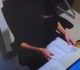 Kejagung telah menetapkan suami Sandra Dewi, Harvey Moeis sebagai tersangka pada 23 Maret 2024 dalam kasus dugaan korupsi PT Timah