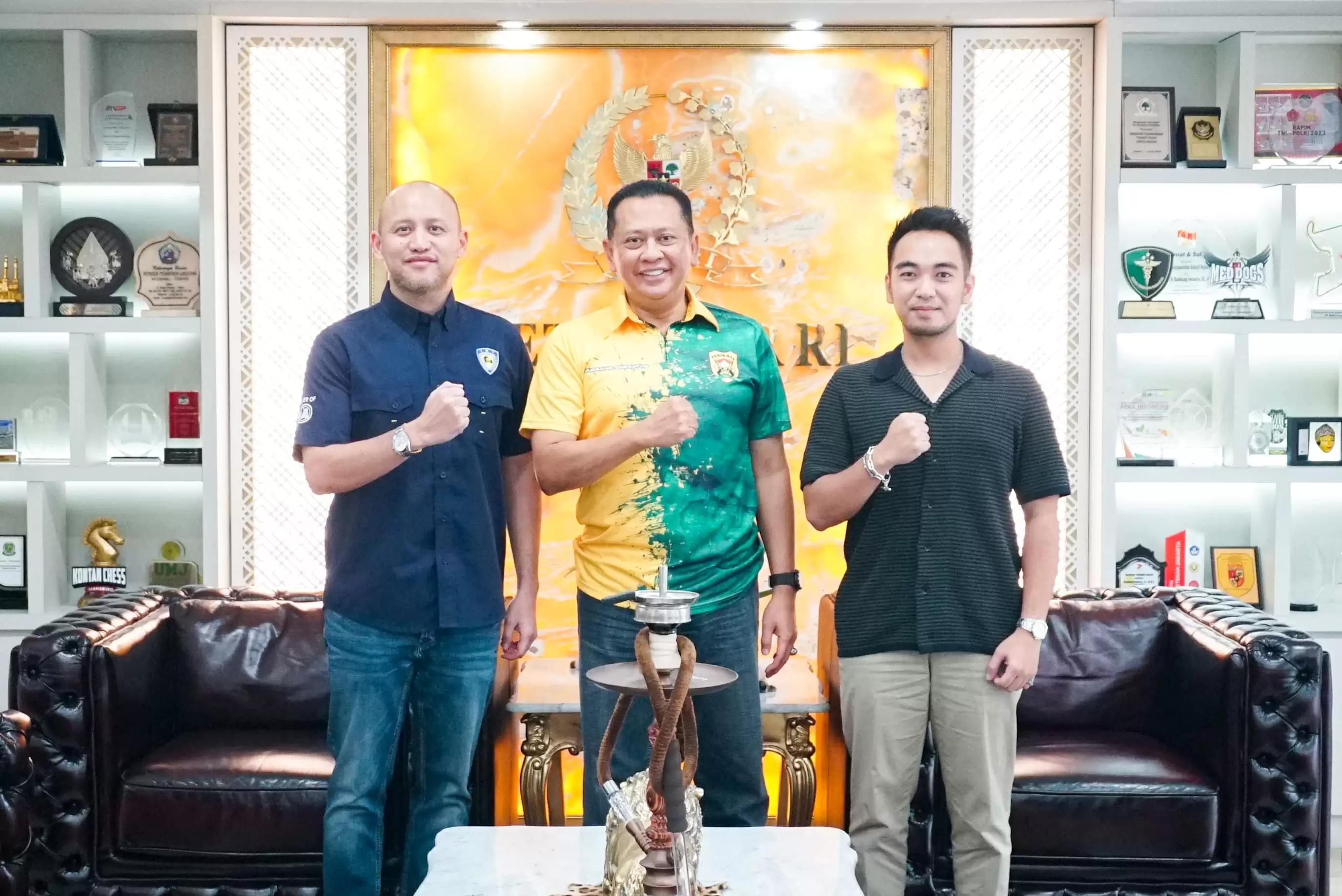 Bamsoet Dukung Pembalap RI di Kejuaraan Balap Touring Car Series Australia