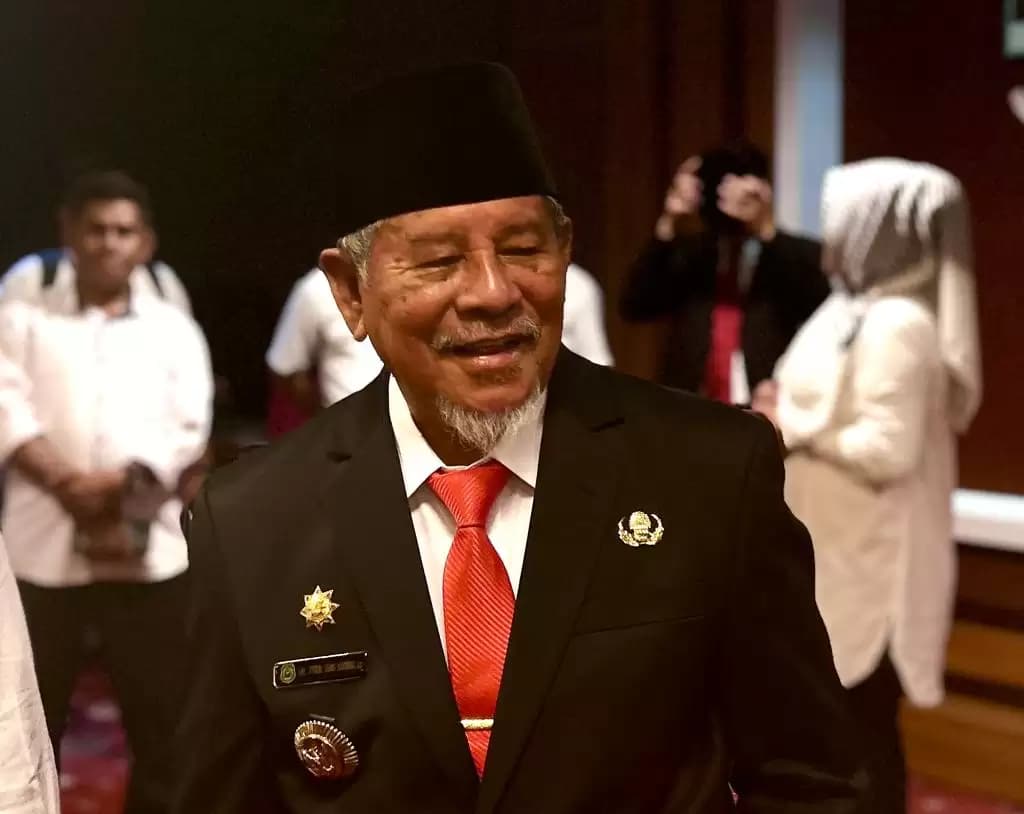 KPK Tangkap Gubernur Malut Abdul Gani Kasuba