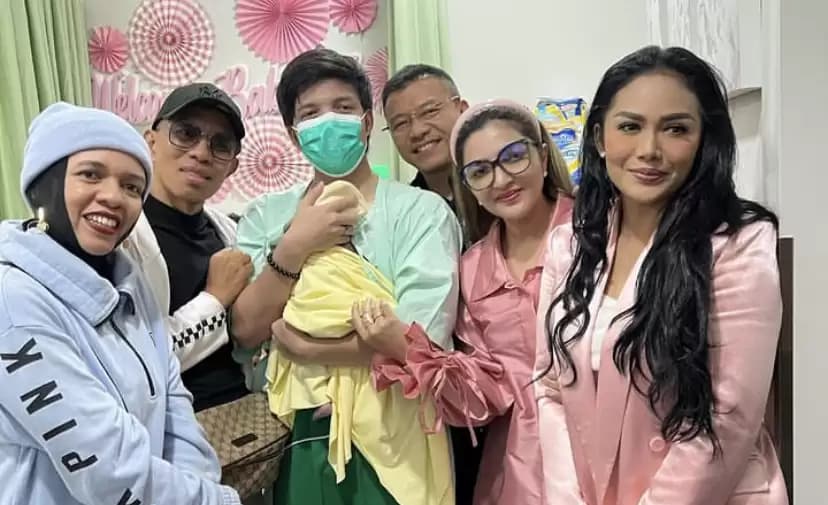 Aurel Hermansyah Melahirkan Anak Kedua