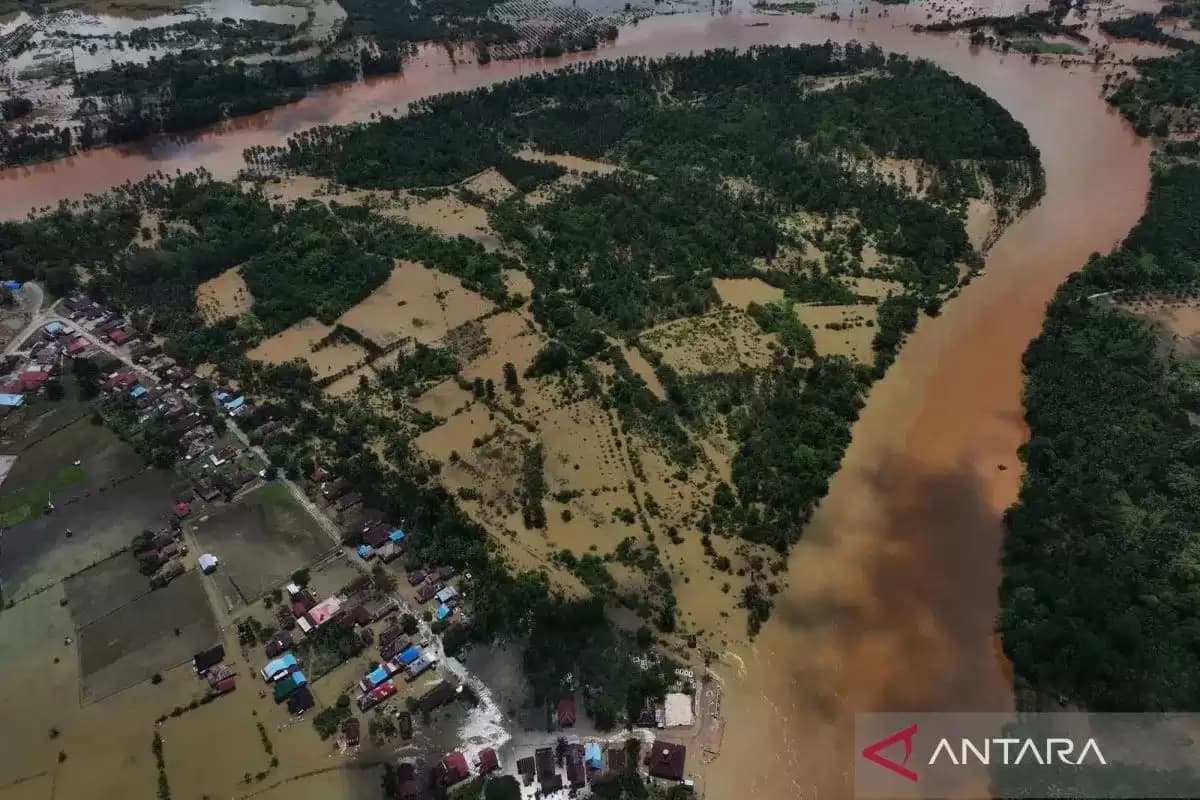 6 kecamatan dan 17 desa terendam banjir bandang usai diguyur hujan lebat dengan intensitas tinggi