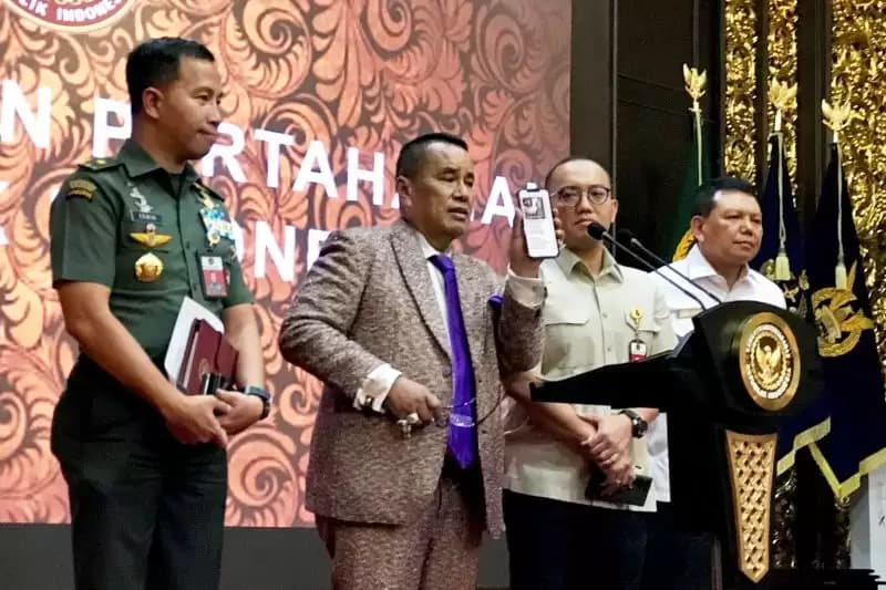 Hotman: Pelaku Penyebar Hoaks Suap Pembelian Mirage 2000-5 Adalah WNI