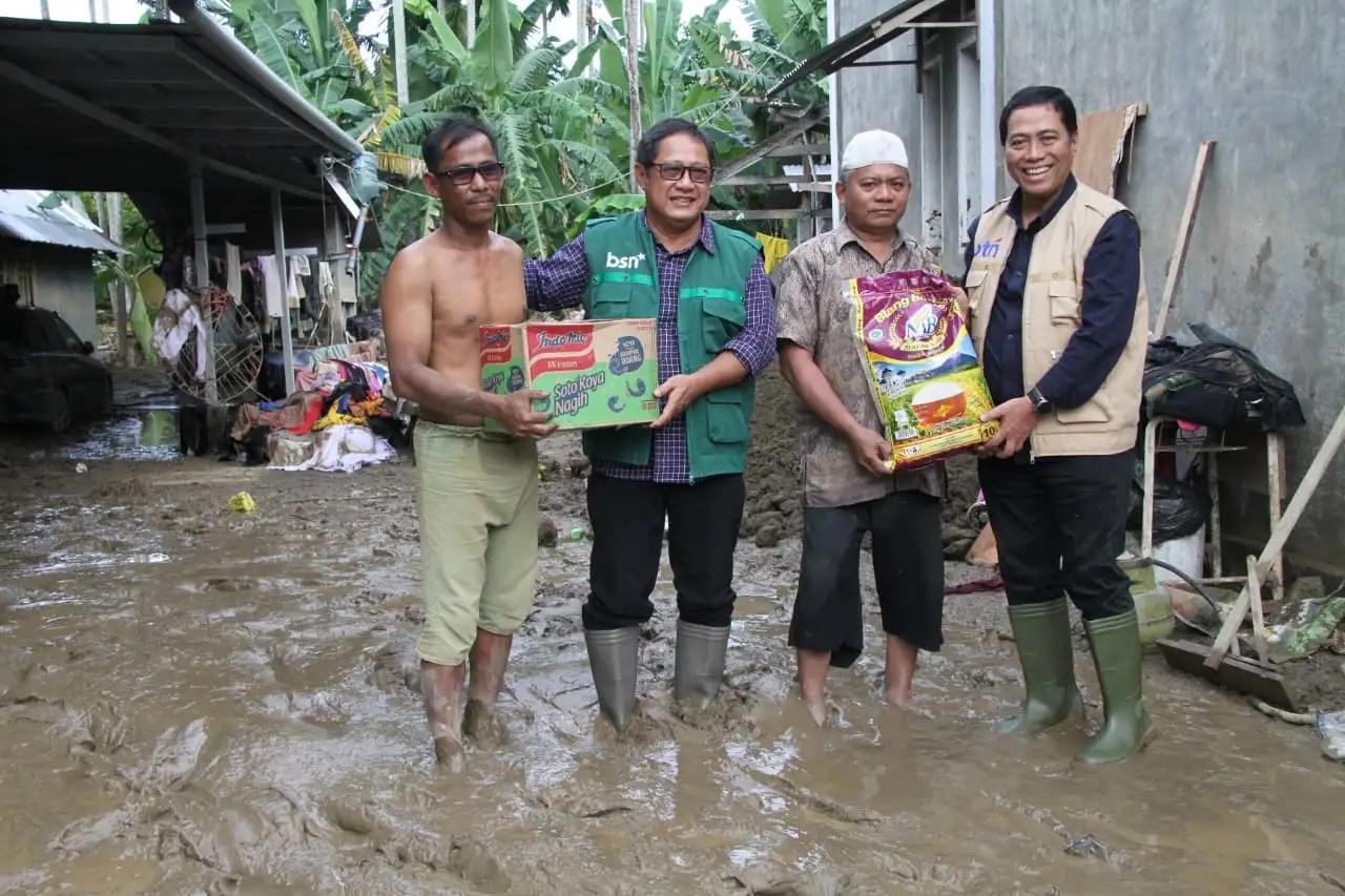 Direksi BTN dan BSN Menyapa Korban Terdampak Banjir di Aceh (Foto: Dok BTN)