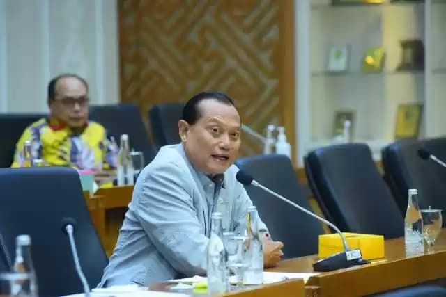 Adang Daradjatun