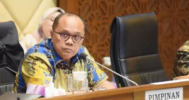 Waktu Pilkada Serentak Dilematis, Komisi II Bingung dengan Sikap KPU