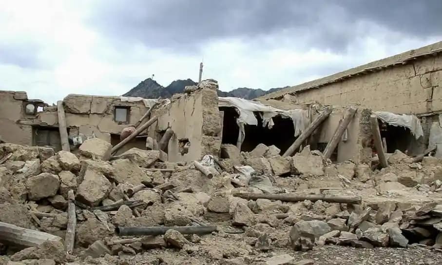 Afghanistan diguncang gempa berkekuatan 6,2 magnitudo