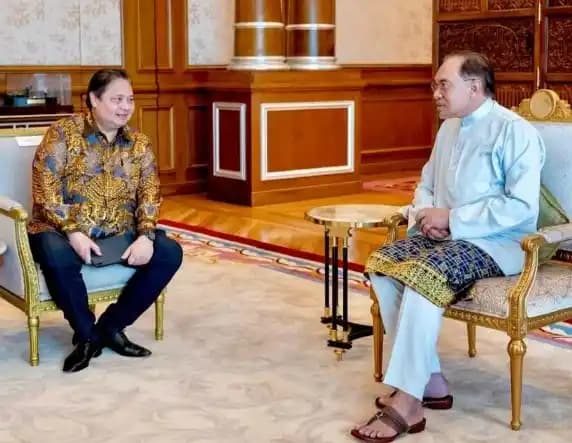 Airlangga Hartarto Bertemu dengan Perdana Menteri Malaysia, Anwar Ibrahim di Malaysia