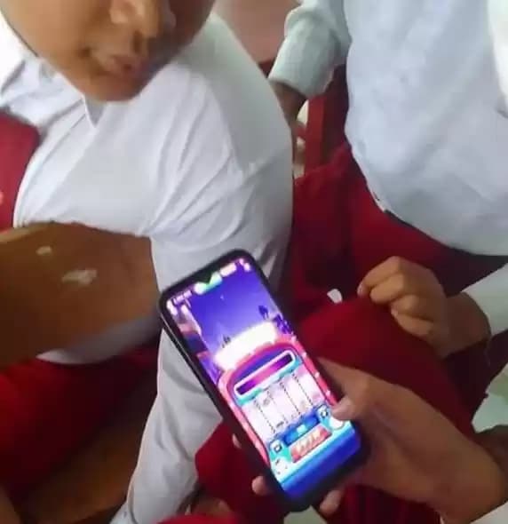 anak sd main judi online