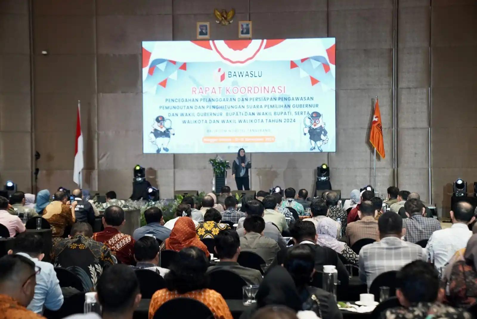 Anggota Bawaslu RI, Lolly Suhenty