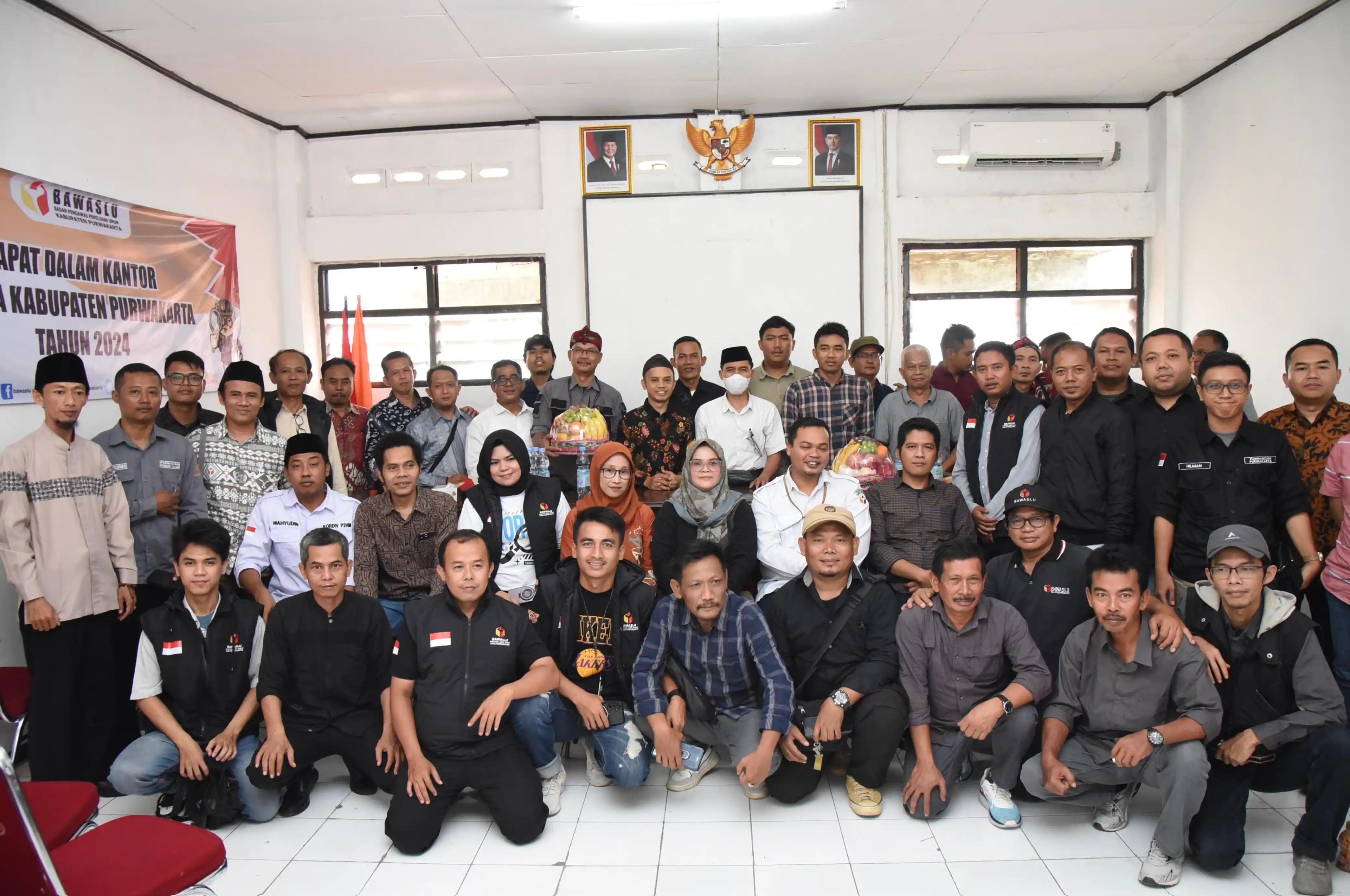 Anggota Bawaslu RI, Lolly Suhenty