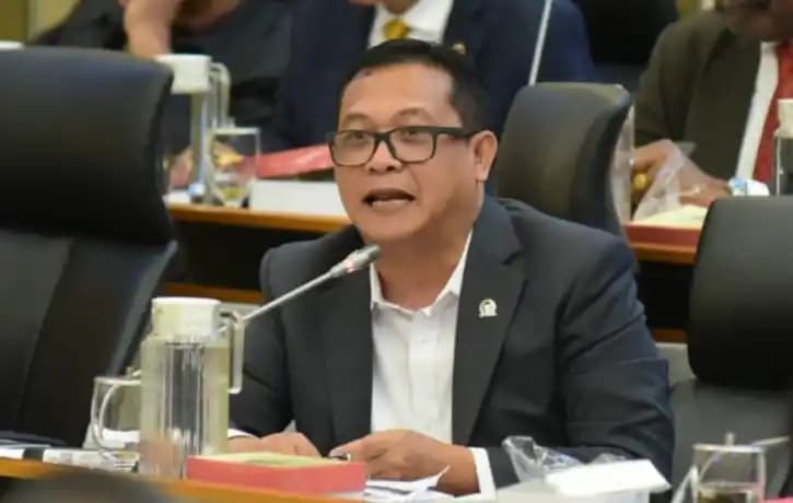 Anggota Komisi IV DPR RI Sonny T. Danaparamita